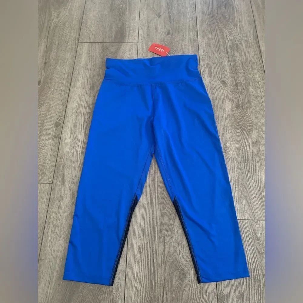 Guess woman’s active pants